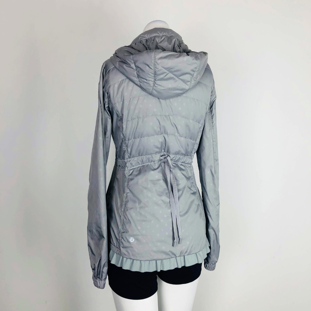 Lululemon Spring Fling Puffy Windbreaker Silver - Picture 5 of 7